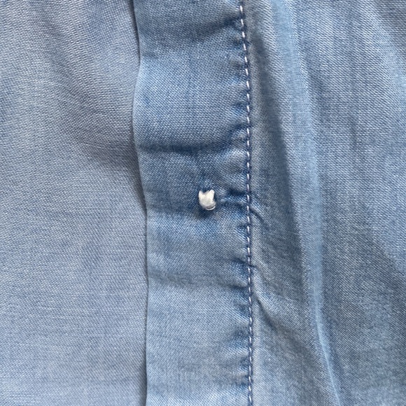 SO brand perfect shirt relaxed fit chambray button down shirt size medium - Picture 9 of 10